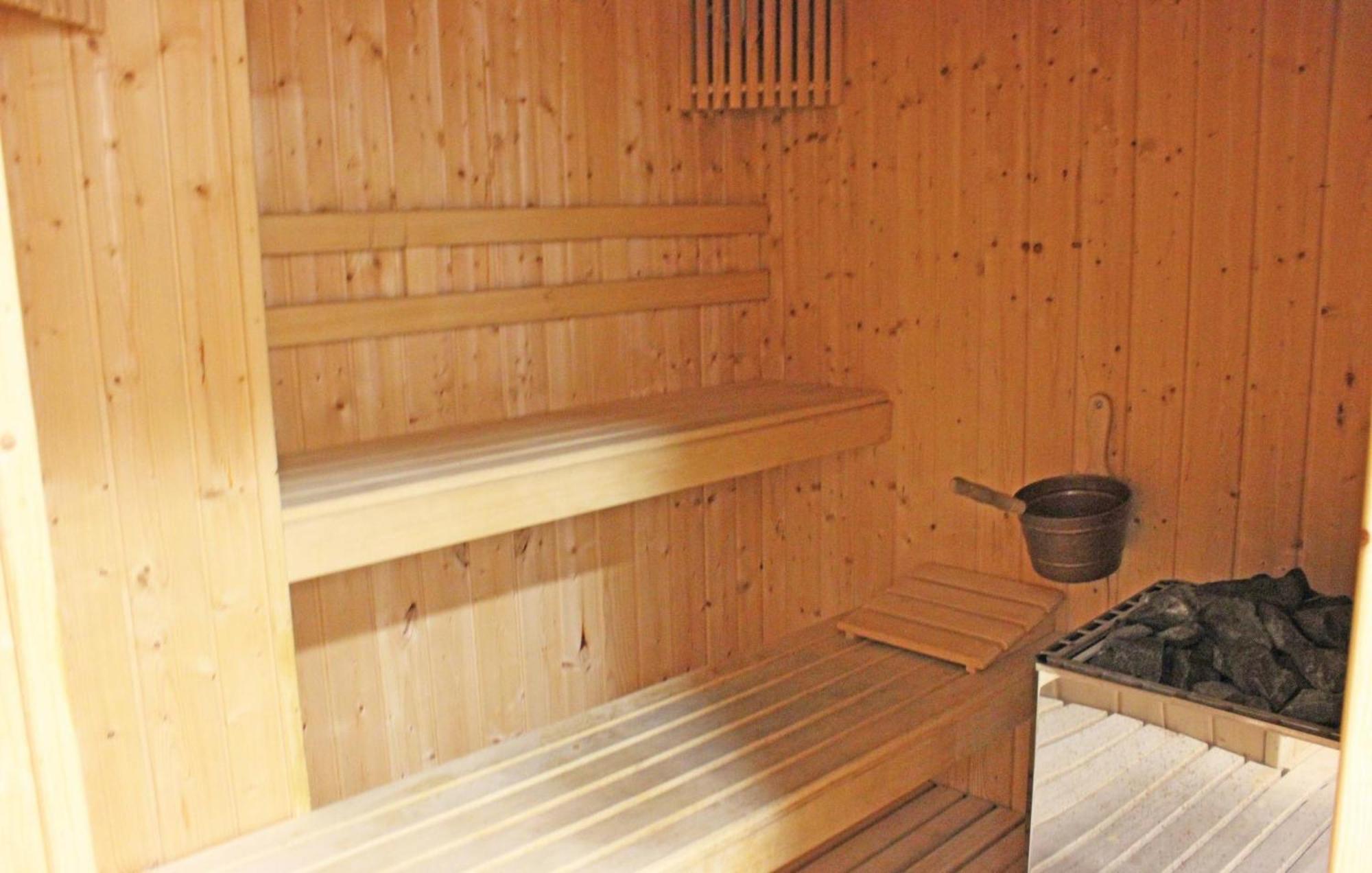 Apartamento Amazing In With Sauna Estepona